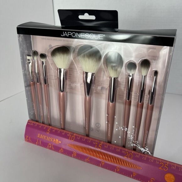 New In Box Japanese QUE 9 Pc Brush Set Full Face Make Up Set Professional Makeup - Picture 8 of 12